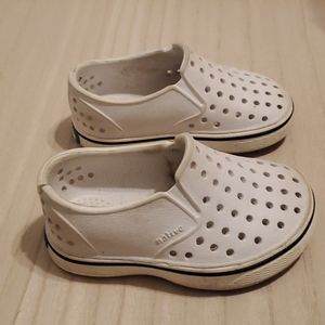 White native shoes